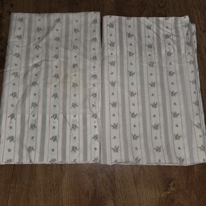 Vintage Westpoint Roses Stripe Set of Standard Piloowcases